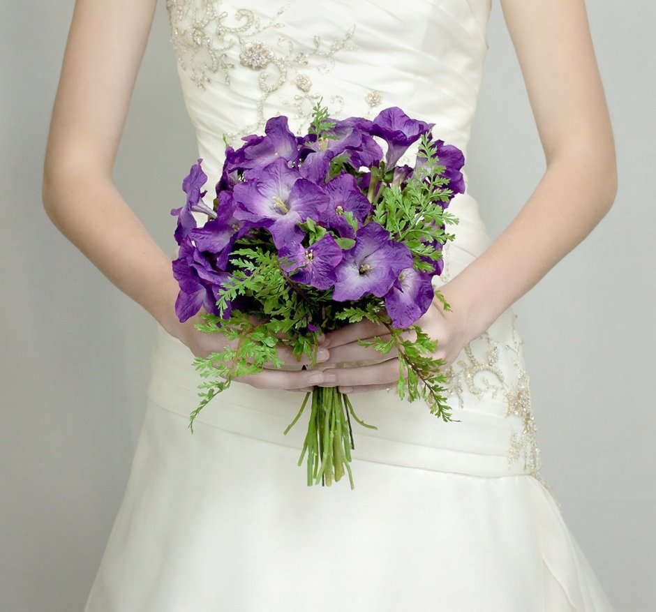 Bridal Bouquet фиалка