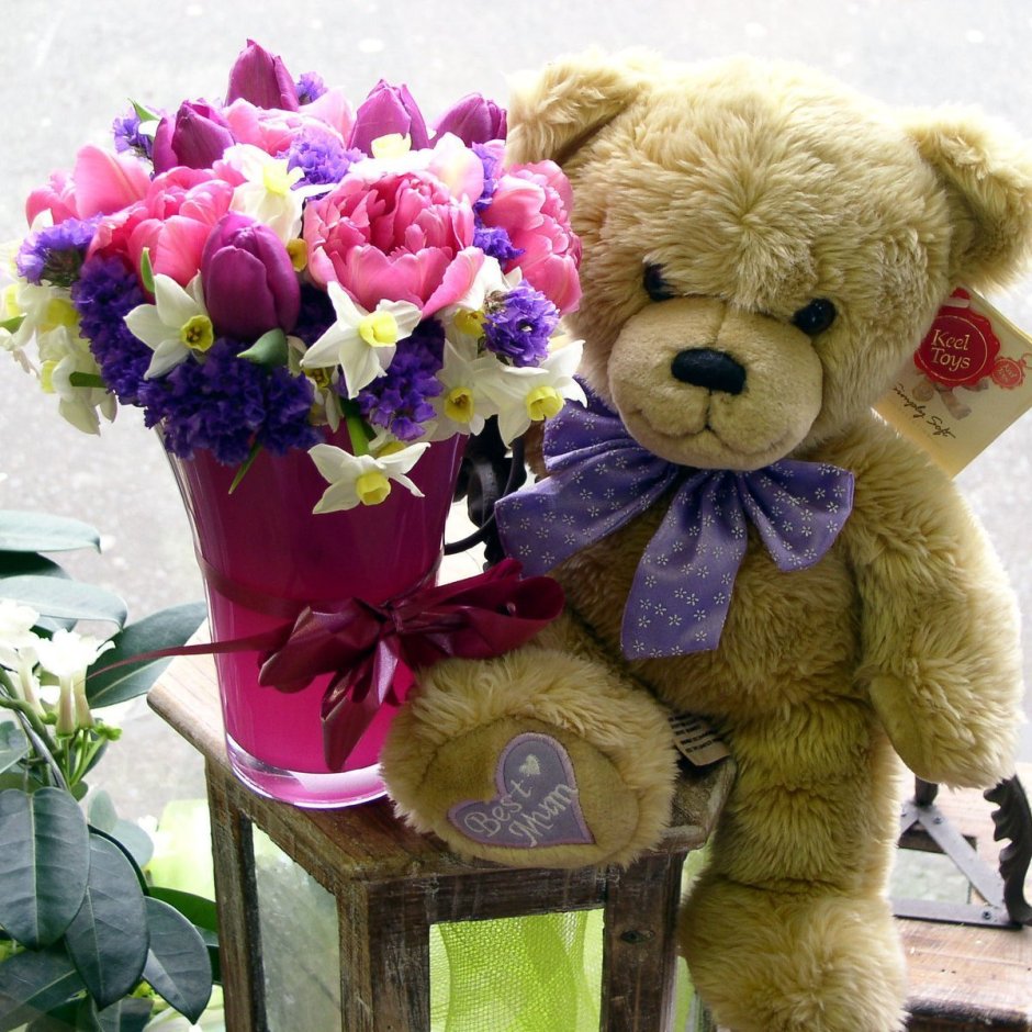 Медвежонок Тедди цветок