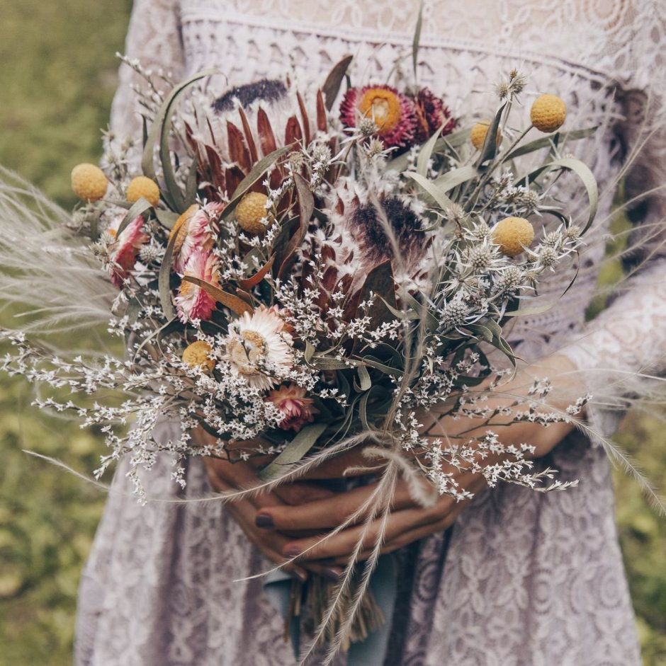 Нежный свадебный букет из сухоцветов