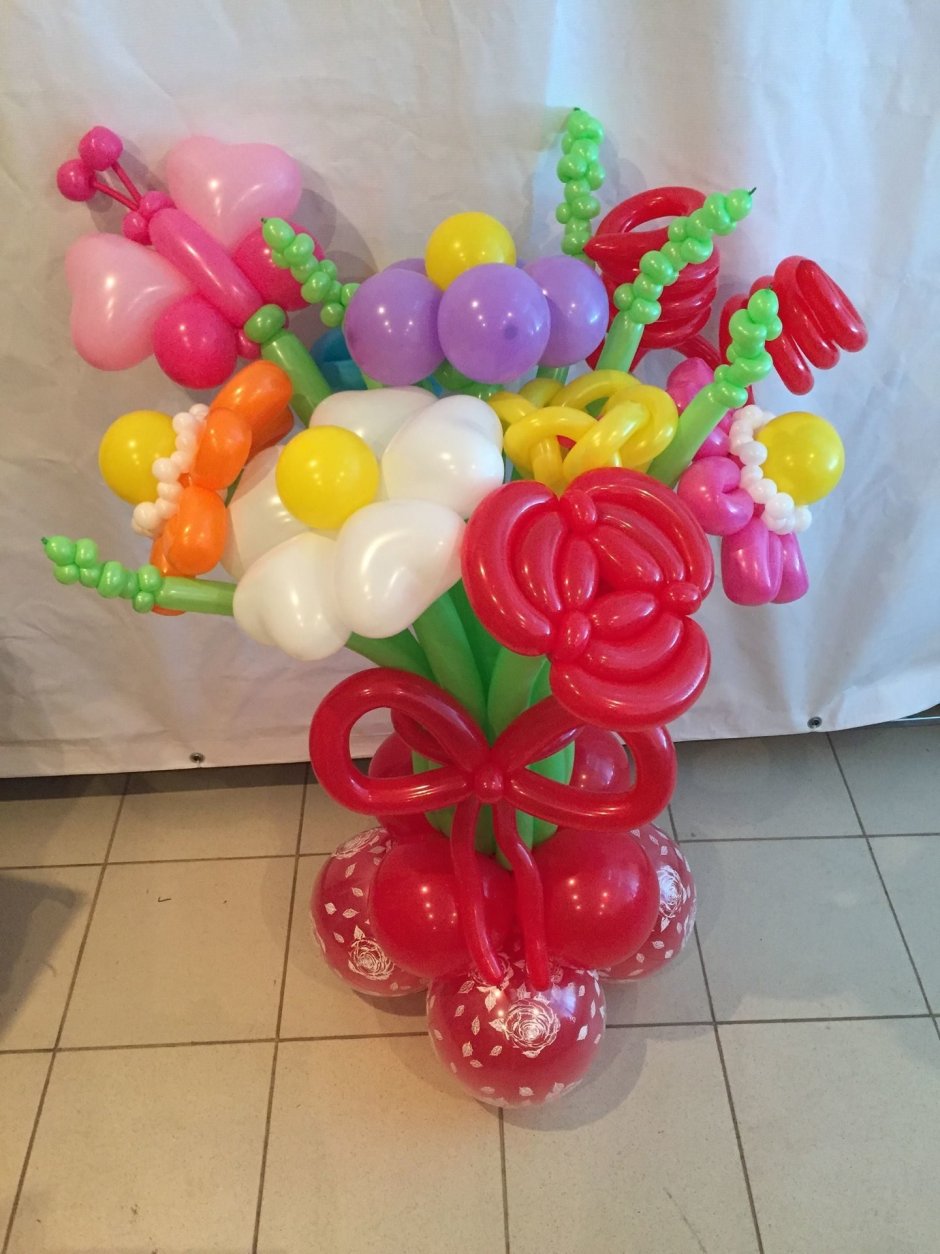 Композиции из шаров на день рождения