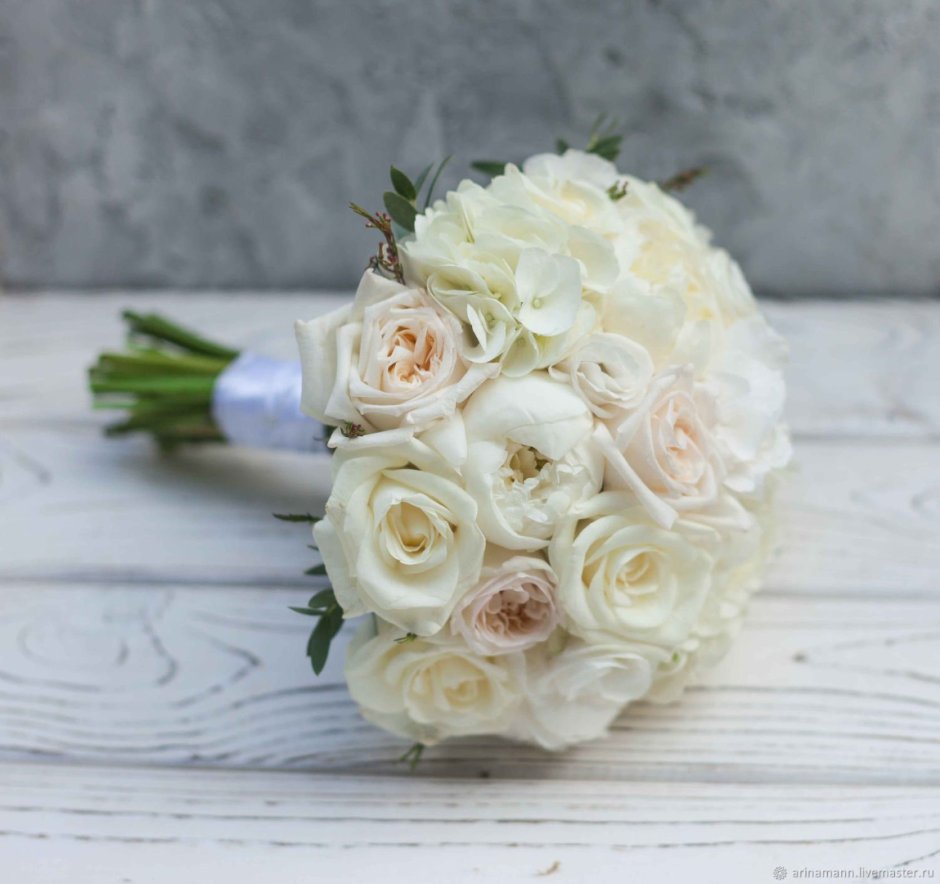 Вайт Охара роза свадебный букет