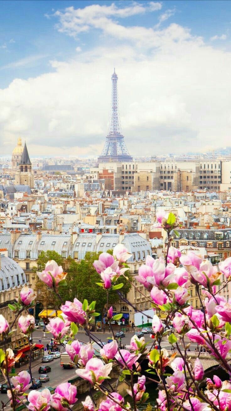 Весна в Париже