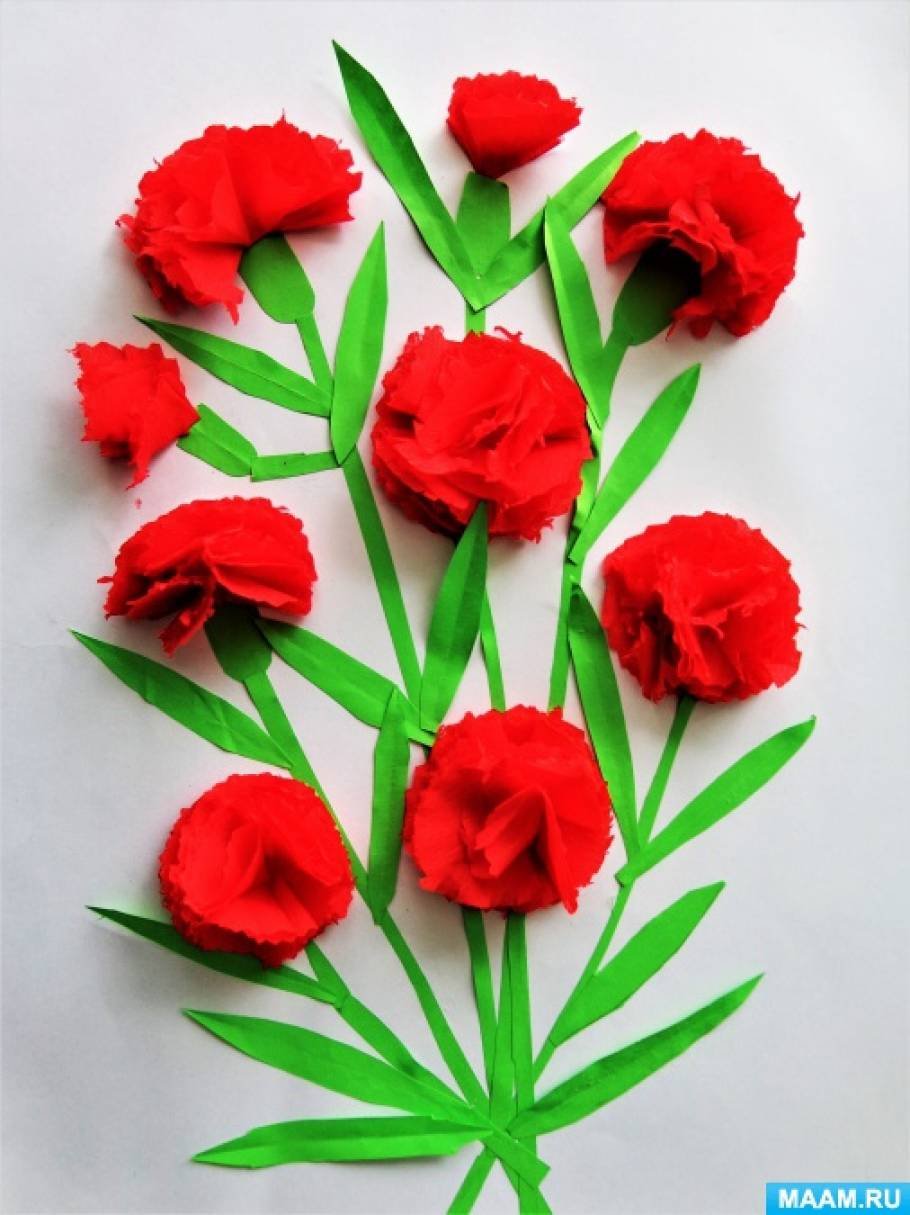 Цветы из крепированной бумаги гвоздика
