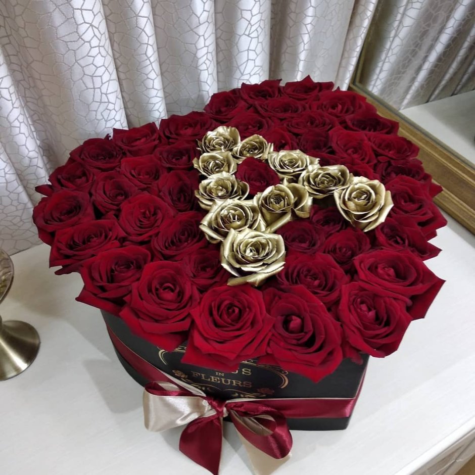 Коробка с розами