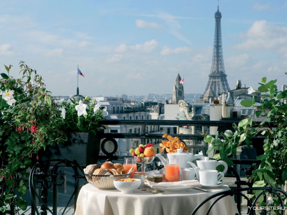 Отель в Париже Eiffel Tower