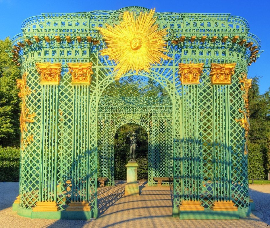 Сетчатый павильон в Дворце Сан-Суси