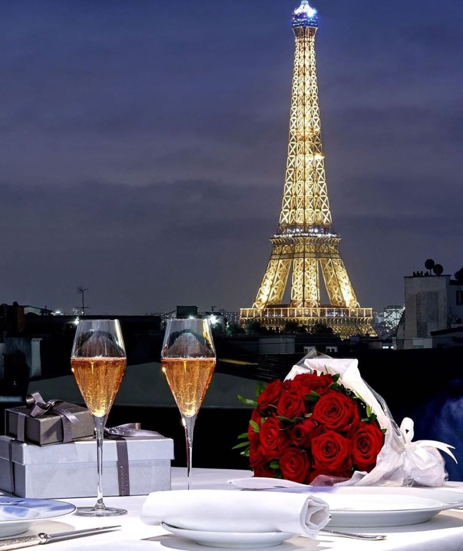 Шампанское Эйфелева башня