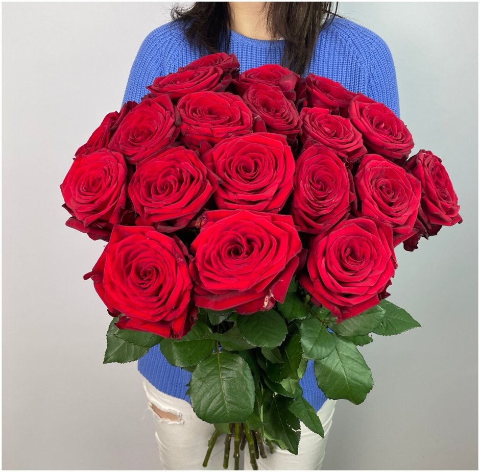 25 Красных роз "ред Наоми"