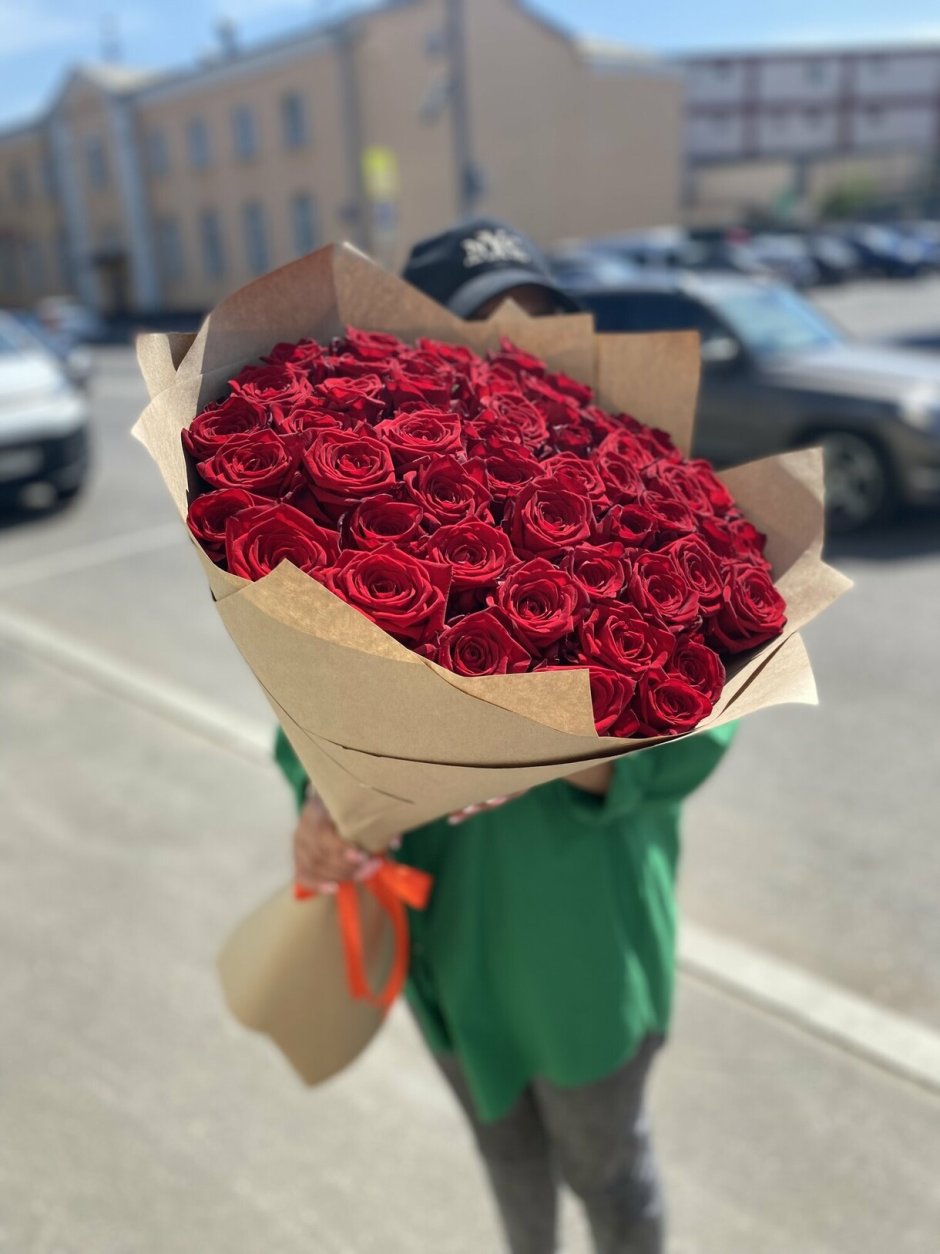 Красные розы 51 штука 80 см