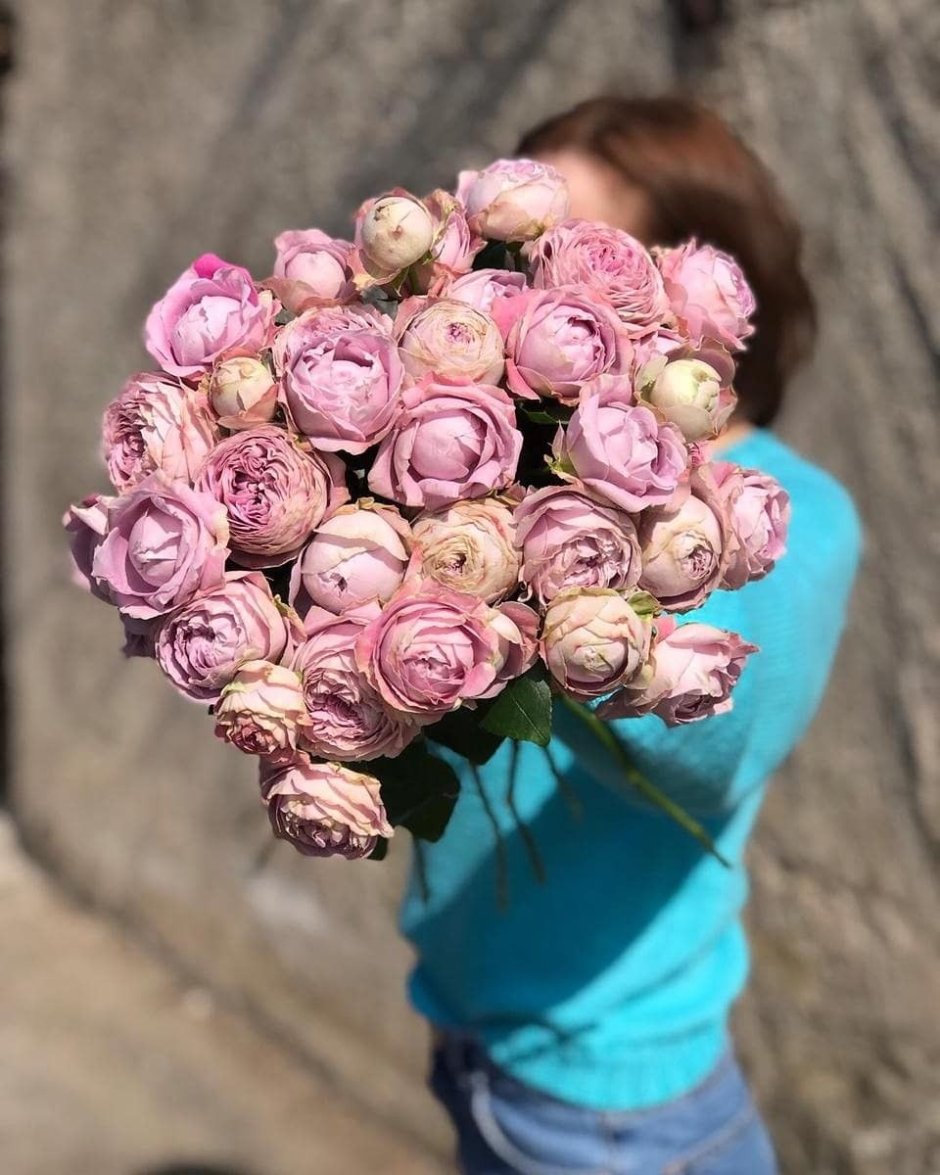 Розы блоссом Бабблз (Blossom Bubbles) в букете 10 шт 30 см