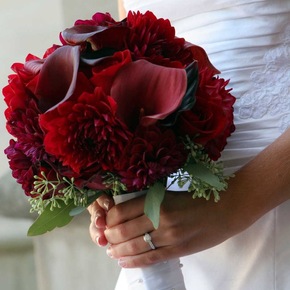 Букет невесты в цвете марсала