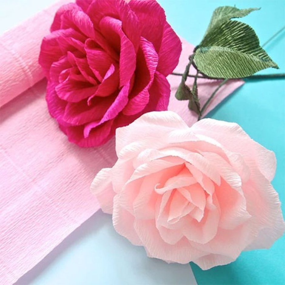Пионовидные розы из гофрированной бумаги