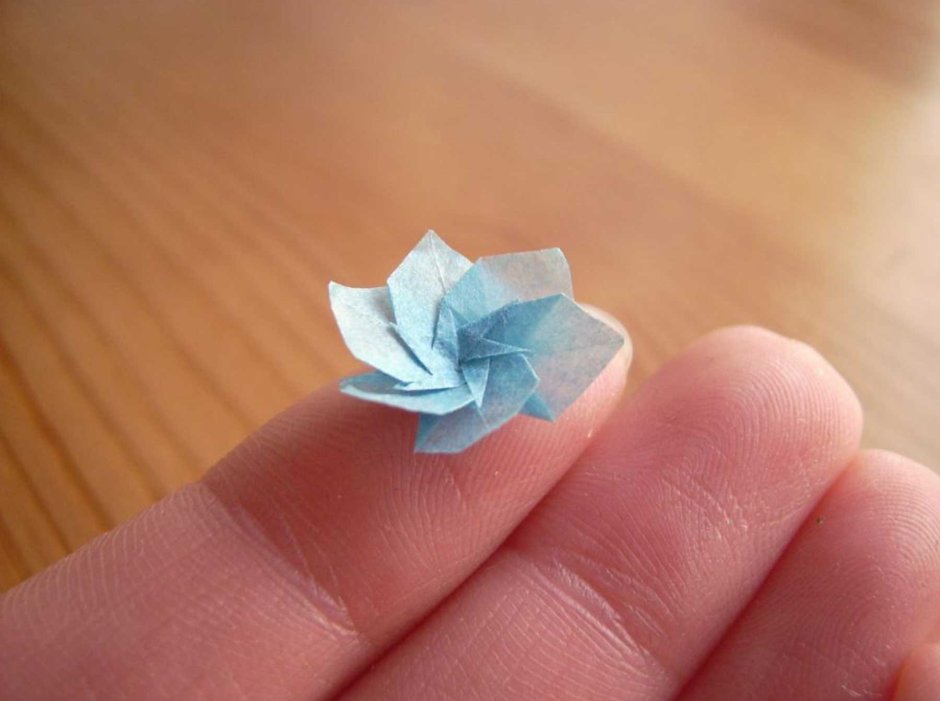 Маленькие цветы оригами