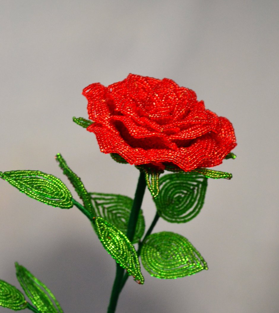 Роза из стекляруса