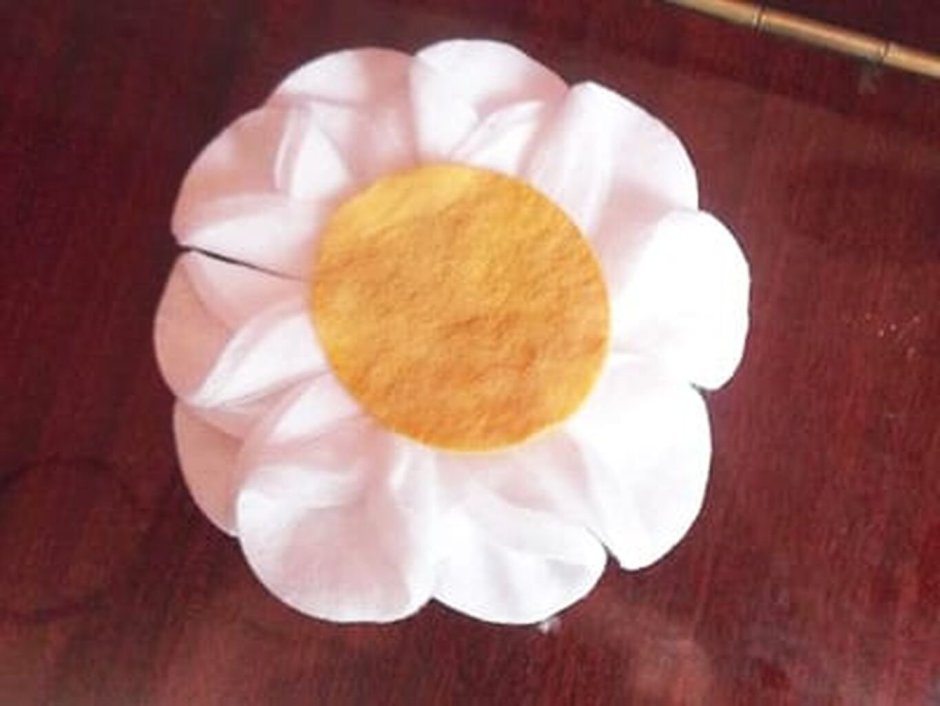 Цветок из ватного диска